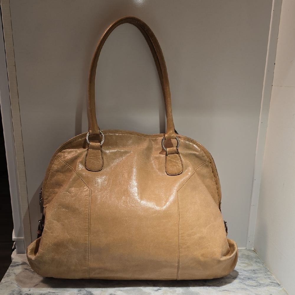 HUGE HOBO Tan Leather Shoulder Bag